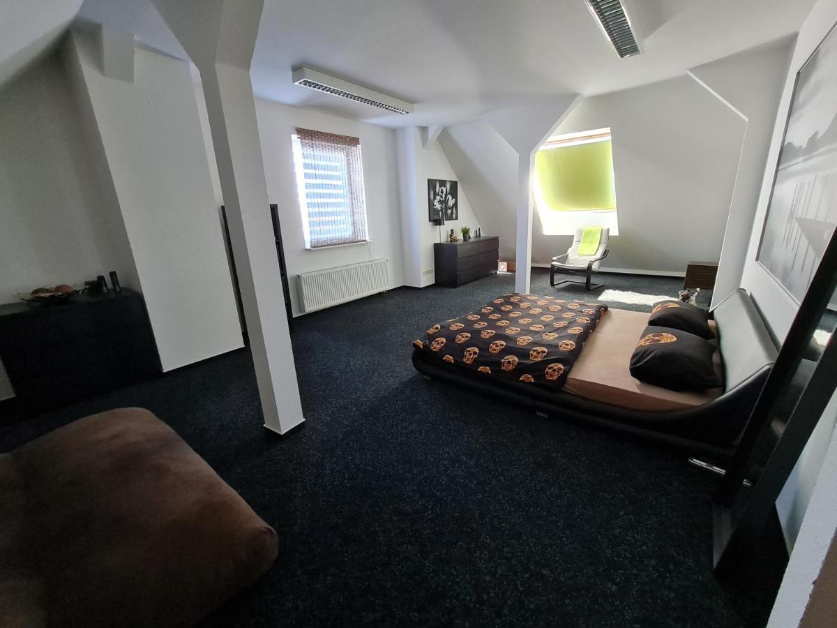 6 Bedroom Private Apartment & Lounge Rostock Exterior foto